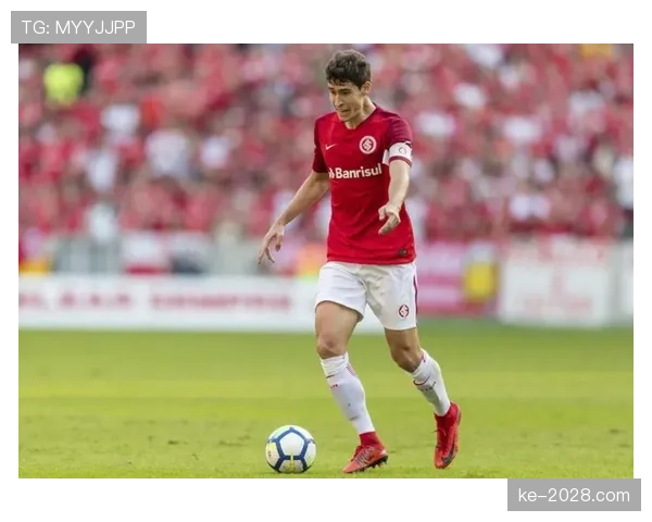 波格巴回撤接应如何通过出球效率主导强强对话中场争夺